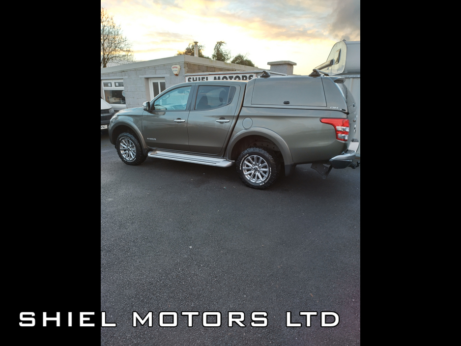 2020 Mitsubishi L200 CREW CAB PICK UP 4X4 MANUAL €25,750