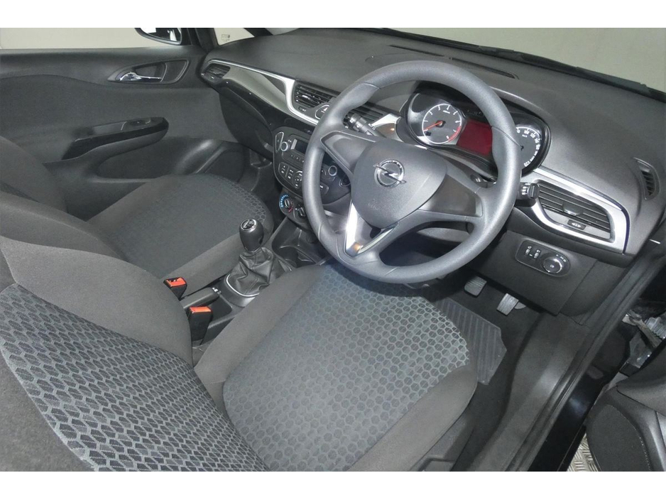 2019 Opel Corsa - image 13