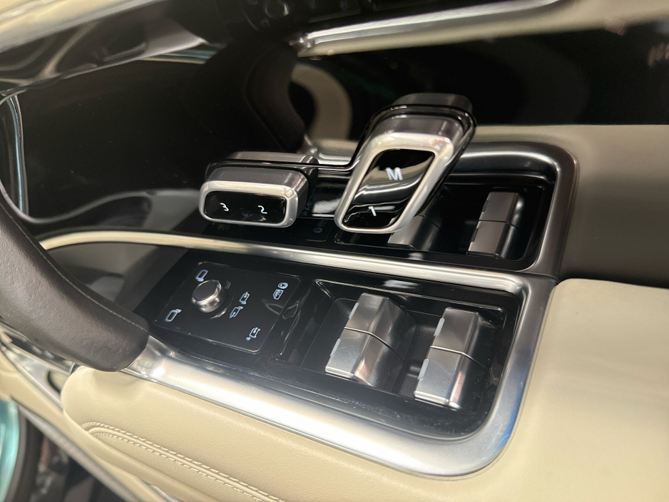 2026 Land Rover Range Rover - image 26