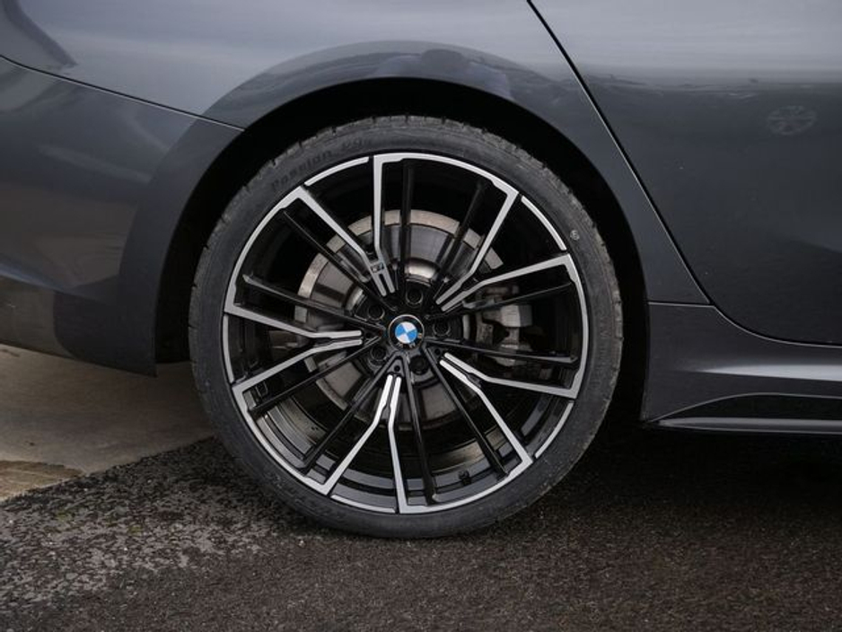 2021 BMW 3 Series 330E M SPORT €28,950