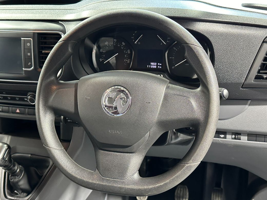 2020 Opel Vivaro LWB Twin Sliding Doors 1.5 Diesel €14,800