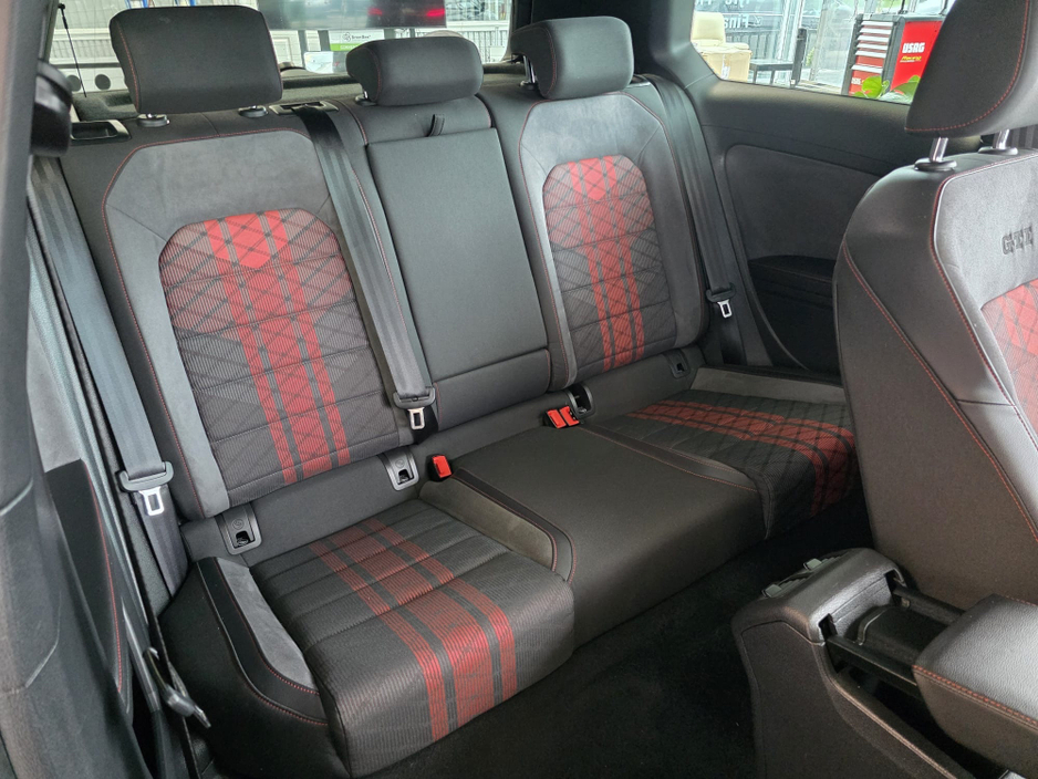 2019 Volkswagen Golf - image 17