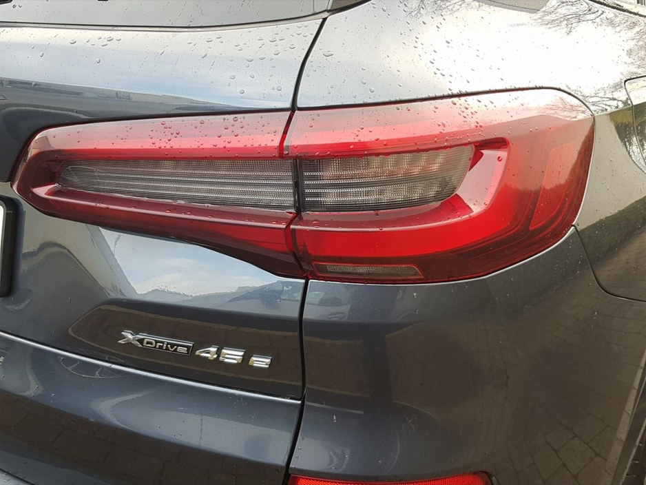 2022 BMW X5 xDrive45e xLine €63,995