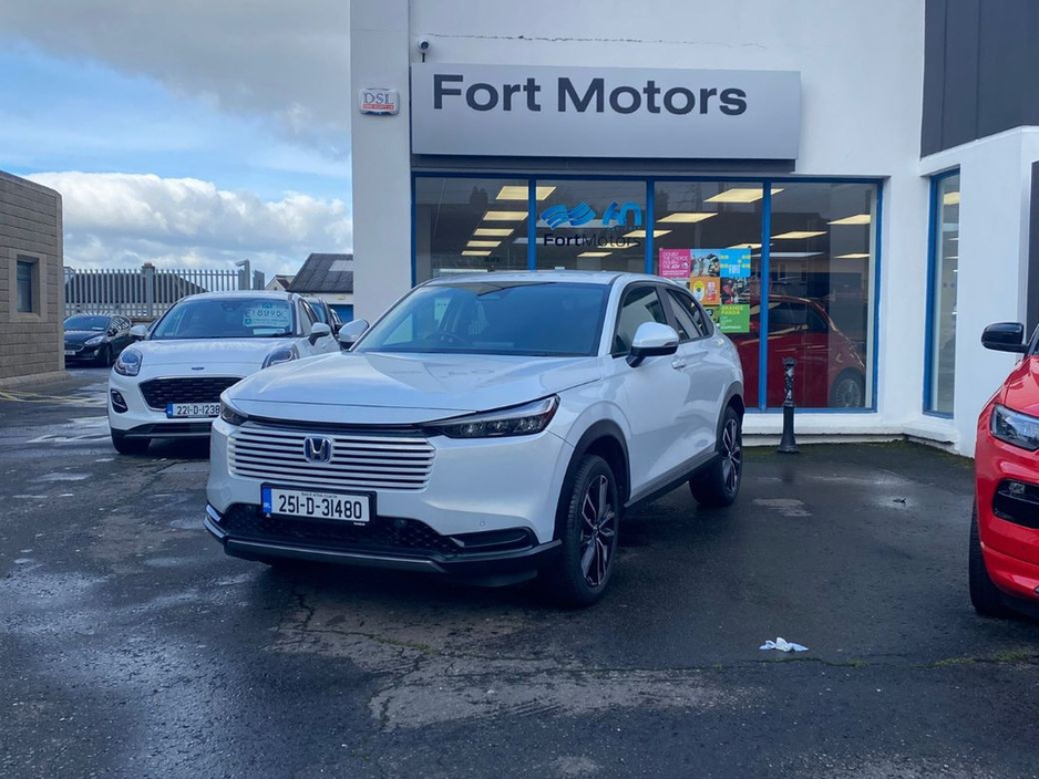 2025 Honda HR-V E:hev Elegance €38,995