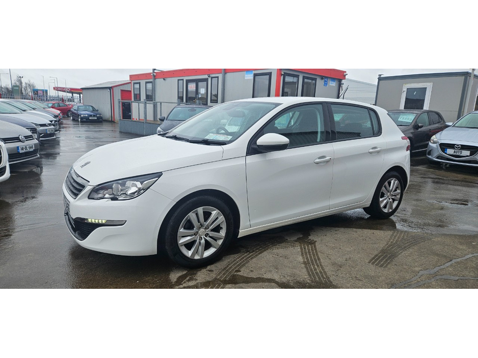 2016 Peugeot 308 - image 6