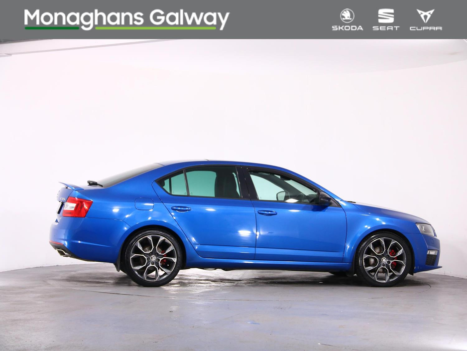 2016 Skoda Octavia - image 2