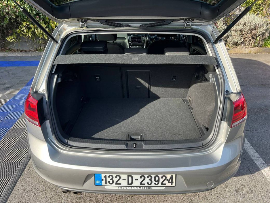 2013 Volkswagen Golf - image 13