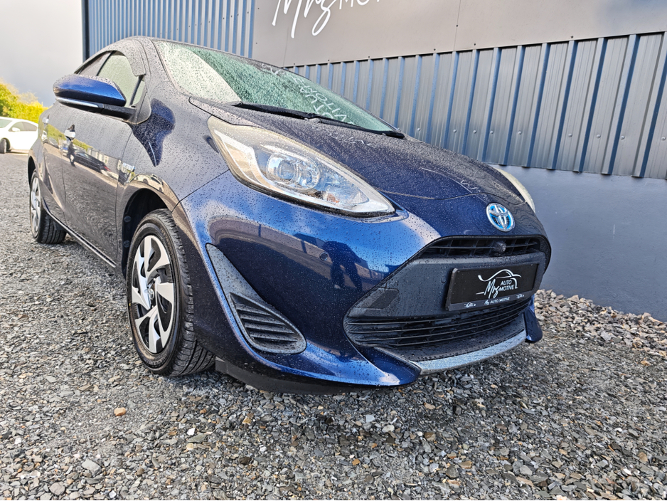 2019 Toyota Aqua - image 9