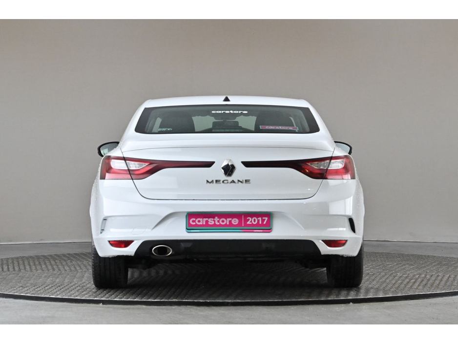 2017 Renault Megane - image 8