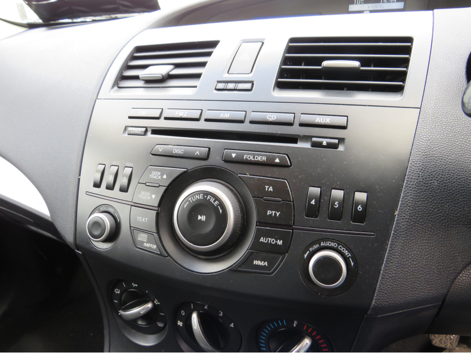 2013 Mazda Mazda3 1.6 D COMFORT LOW MILEAGE DIESEL  FRESH NCT €5,995