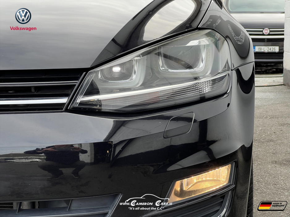 2014 Volkswagen Golf - image 16