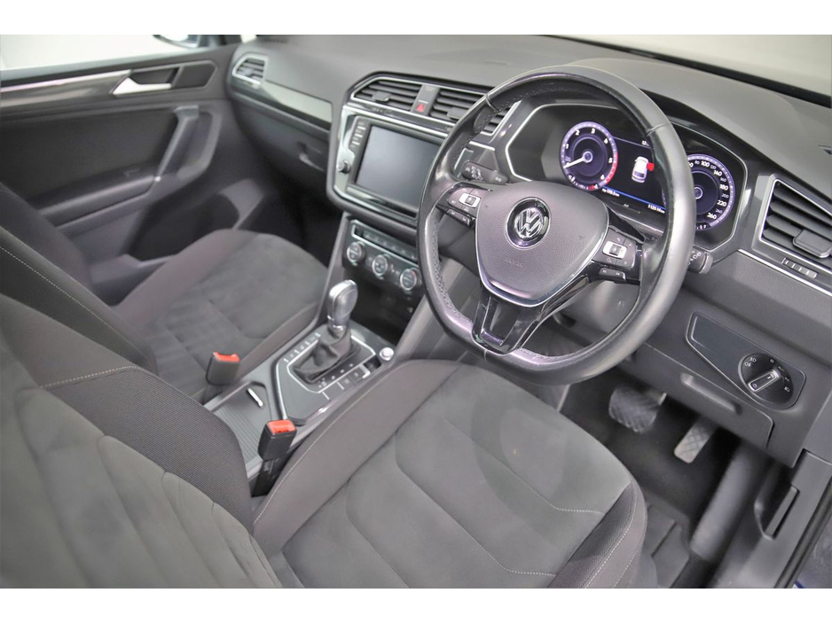 2017 Volkswagen Tiguan 2.0 TDI HIGHLINE 150HP*ALLOYS*PRIVACY GLASS* €25,890