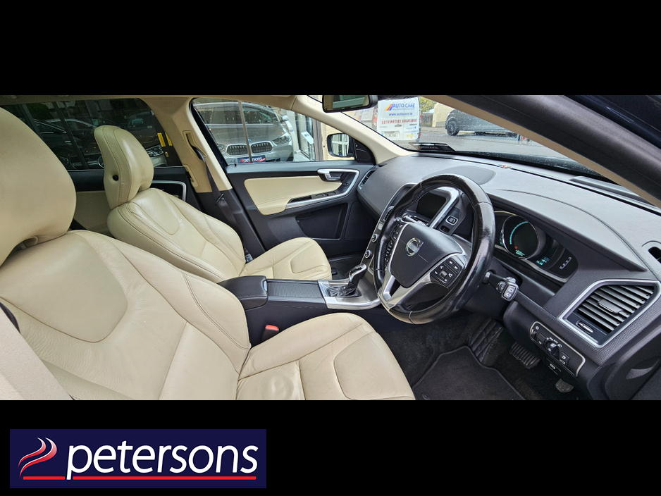 2013 Volvo XC60 - image 13