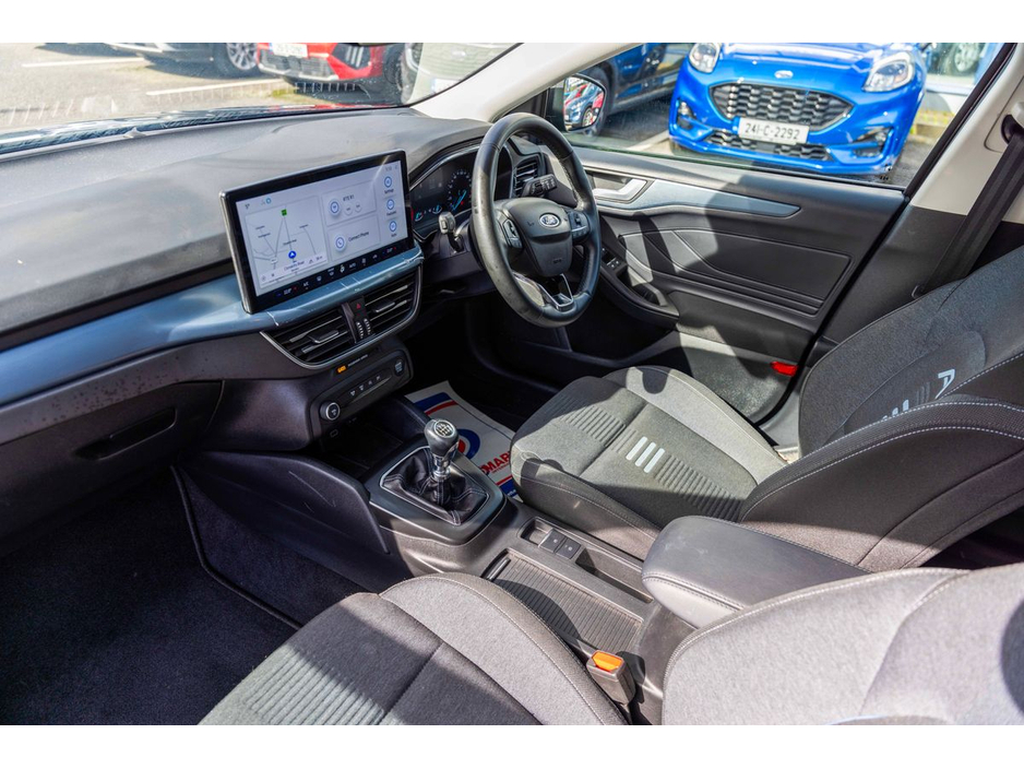 2024 Ford Focus - image 8