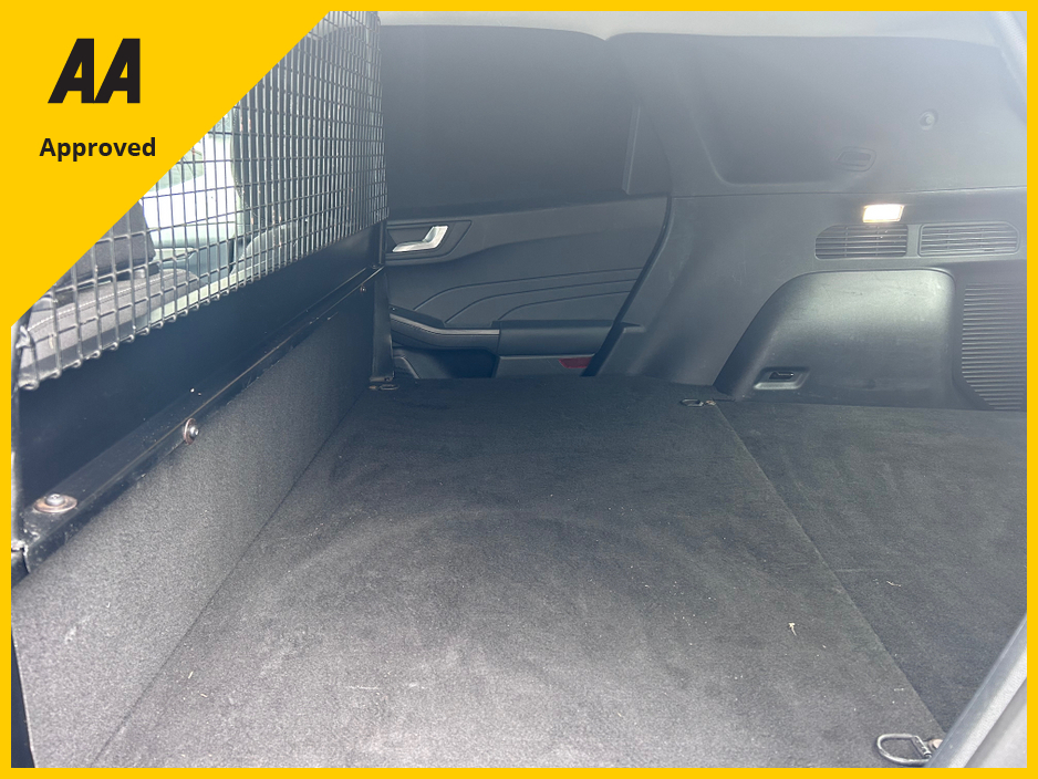 2022 Ford Kuga 2022 FORD KUGA 2.0TDCI TITANIUM 2 SEAT COMMERCIAL €21,950