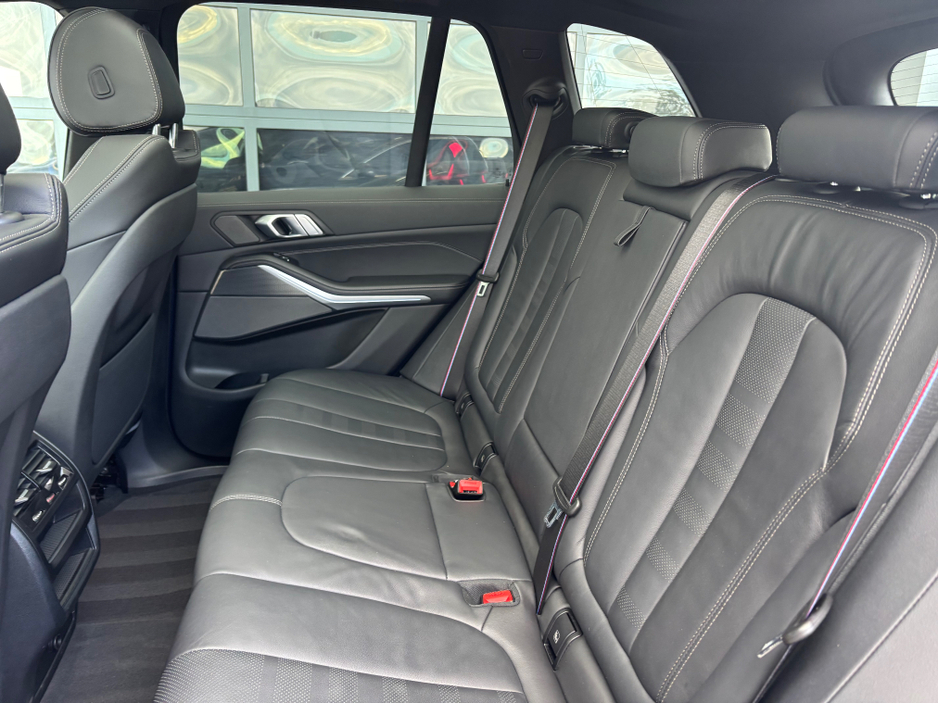 2022 BMW X5 - image 19