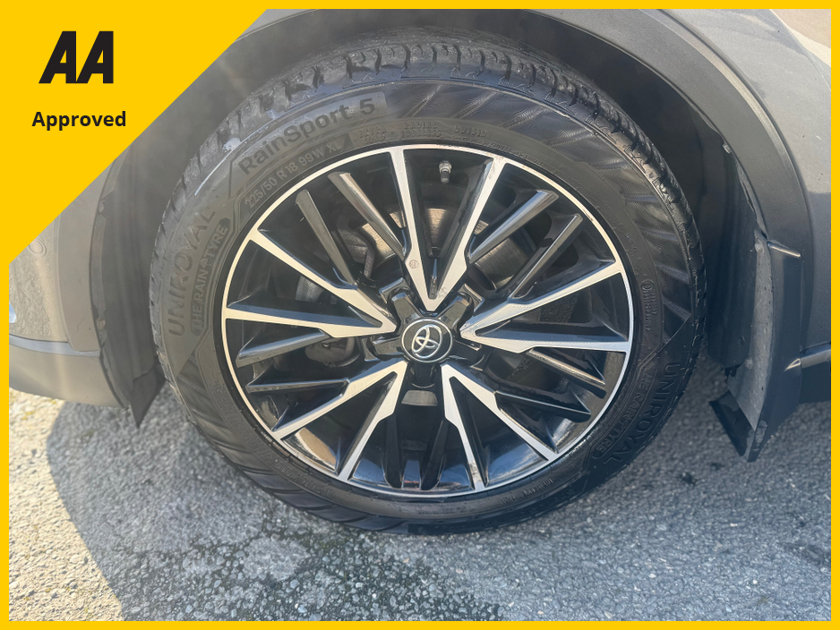 2018 Toyota C-HR - image 4