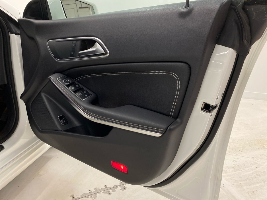 2019 Mercedes-Benz CLA Class - image 20