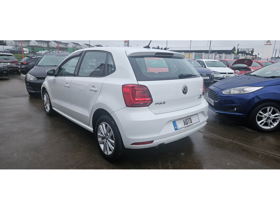 2017 Volkswagen Polo auto comfortline plus 1.2 tsi dsg low kms €12,750