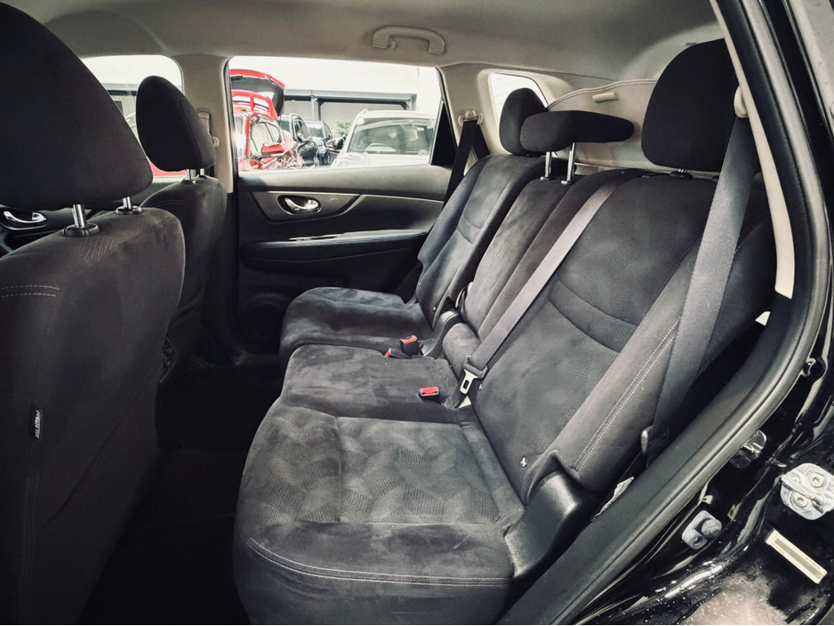 2017 Nissan X-Trail - image 15