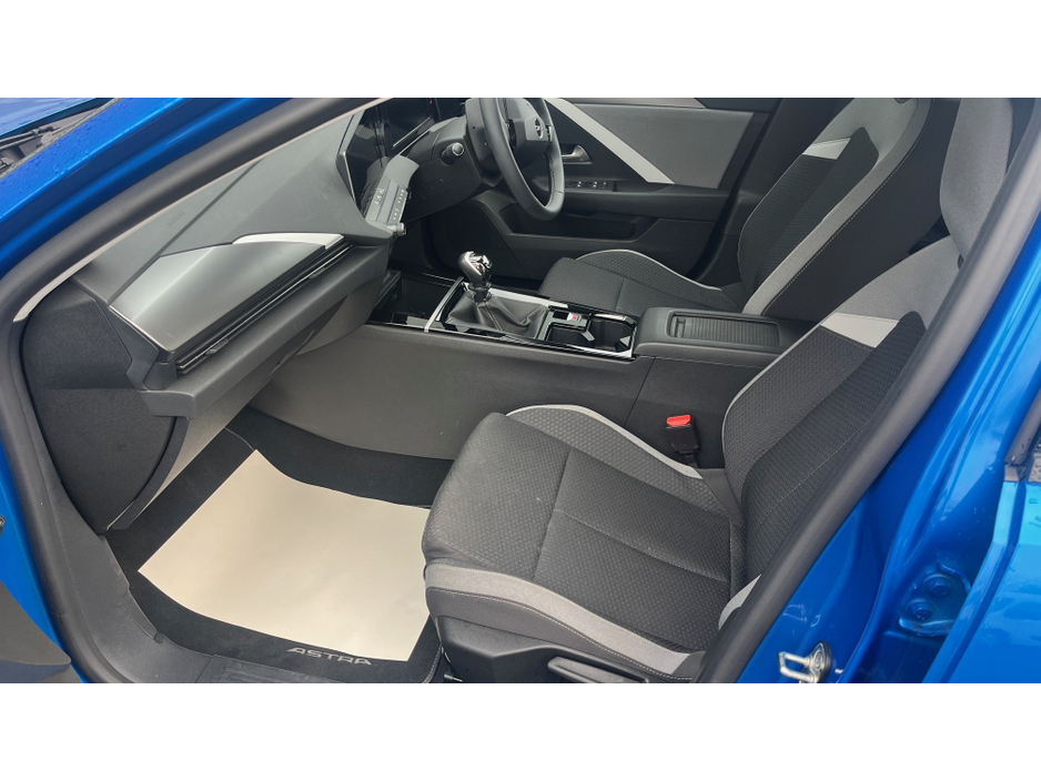 2025 Opel Astra 5 DR HATCH SC 1.2I 110PS PETROL €27,950