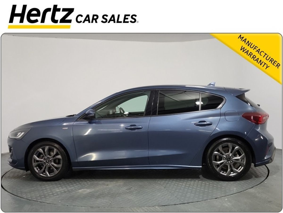 2023 Ford Focus - image 6