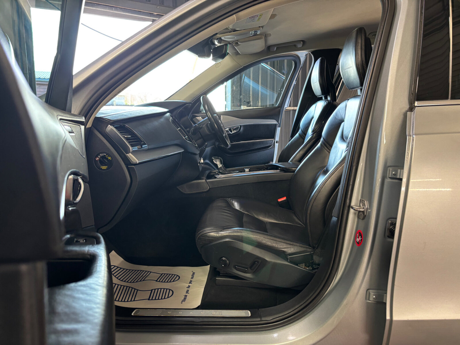 2016 Volvo XC90 - image 18