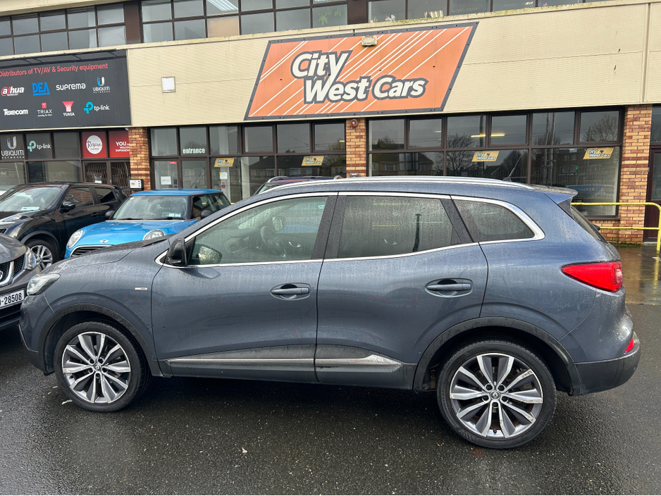 2017 Renault Kadjar AUTOMATIC///ONLY 99000KLMS//I OWNER IRISH CAR///NCT 2027///TAX 190E///TOP OF THE RANGE SIGNATURE MODEL///PAN ROOF///SAT NAV//REVERSE CAMER///STUNNING CAR €14,950