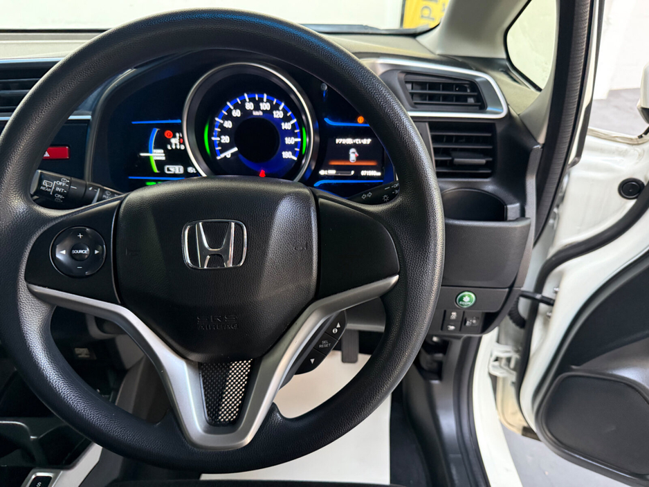 2015 Honda Fit - image 9