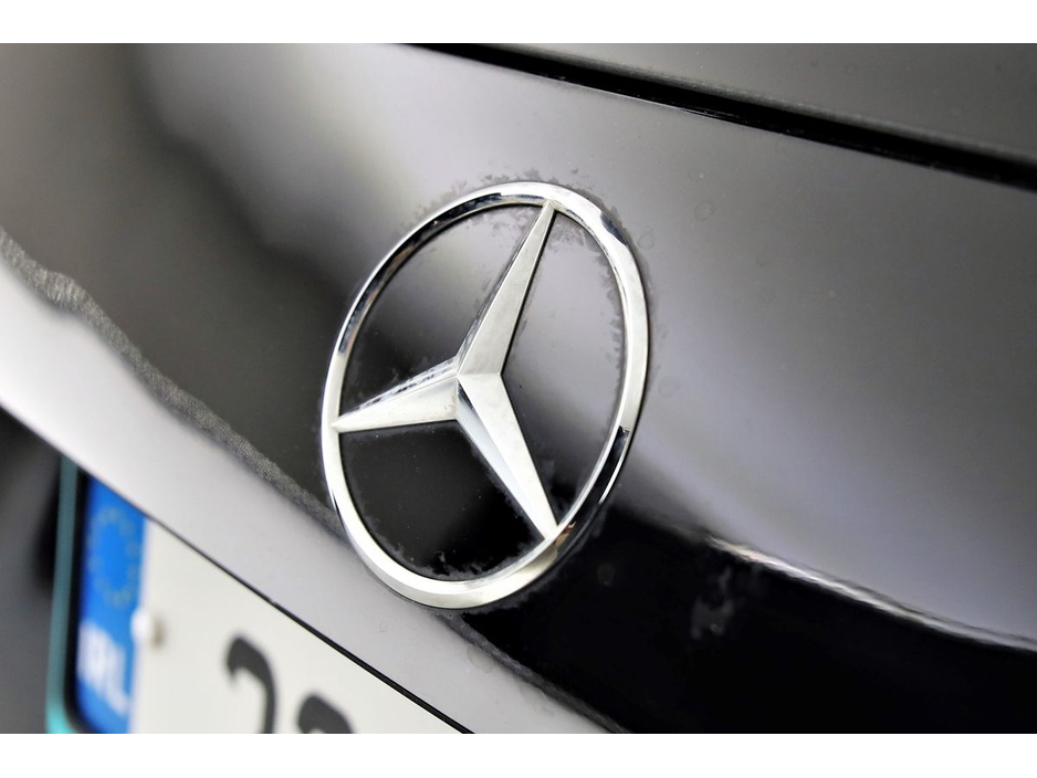 2022 Mercedes-Benz GLC Class - image 28