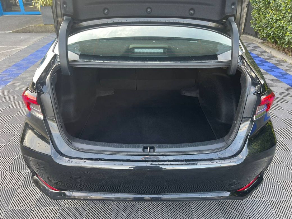 2023 Toyota Corolla - image 13