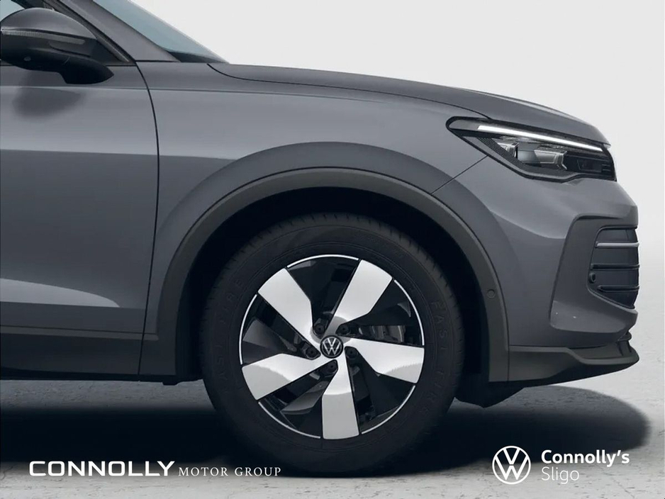 2026 Volkswagen Tiguan - image 7