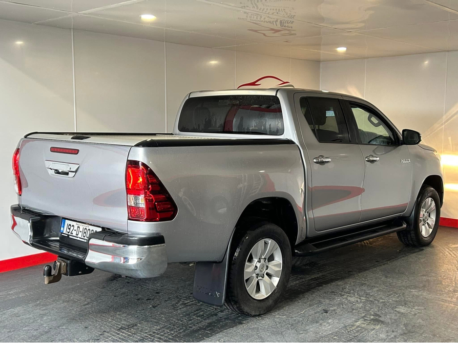 2019 Toyota Hilux - image 13