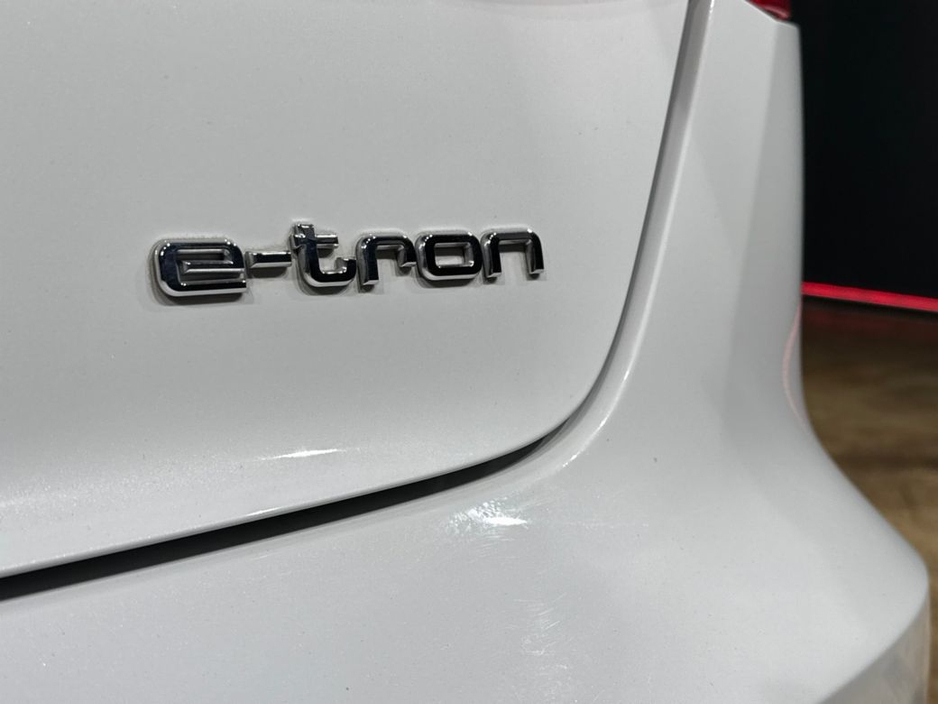 2016 Audi A3 - image 13