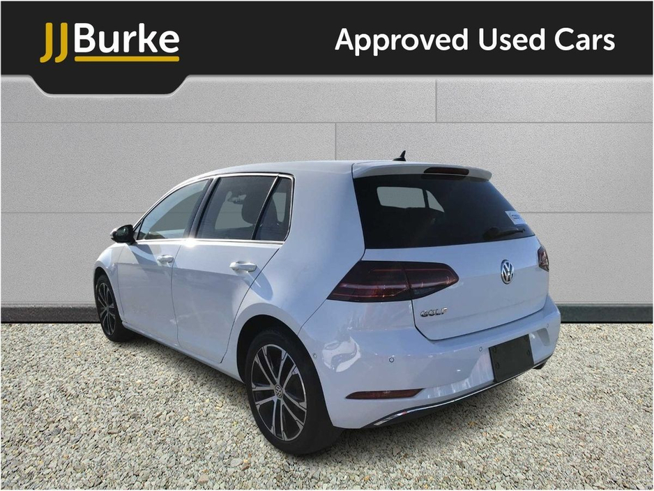 2020 Volkswagen Golf - image 4