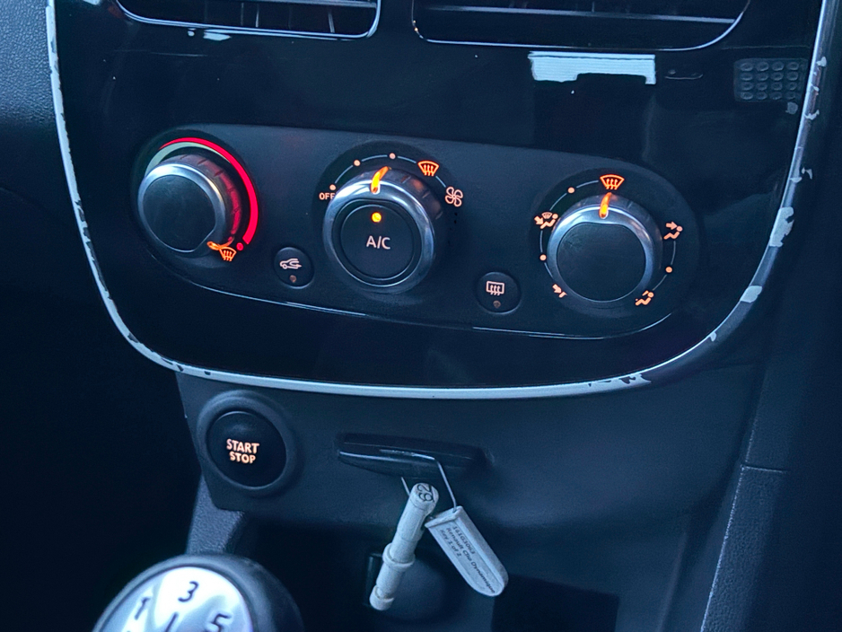 2016 Renault Clio 1.2i Dynamique Nav 5 Door €8,995