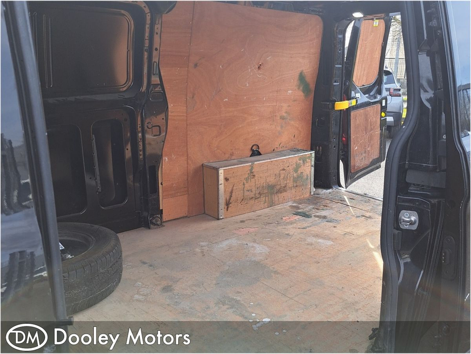 2022 Ford Transit Custom - image 12