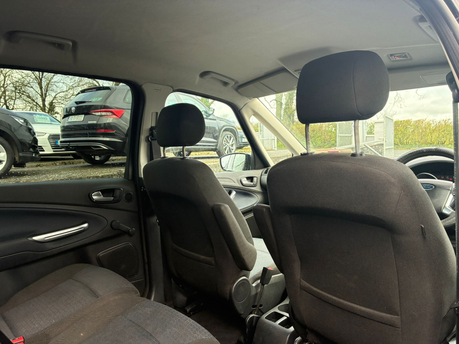 2008 Ford Galaxy - image 6