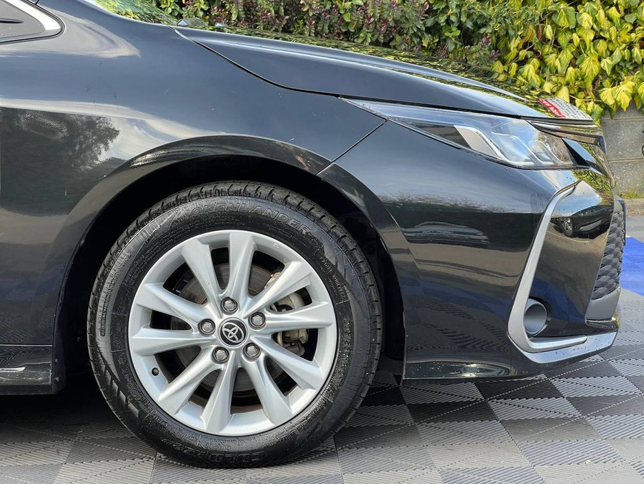 2023 Toyota Corolla - image 9