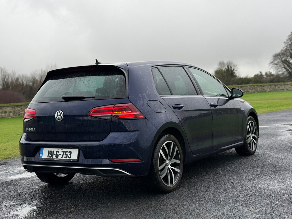 2019 Volkswagen Golf - image 9