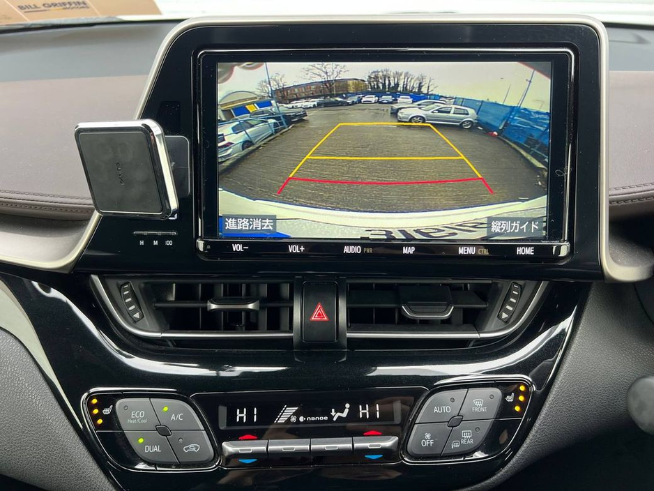 2018 Toyota C-HR MODELLISTA 1.8 HYBRID // 18" DIAMOND CUT ALLOYS // HEATED SEATS // PARKING SENSORS €19,900