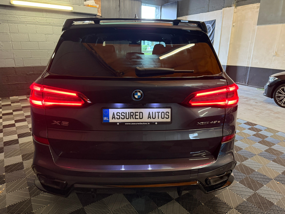 2022 BMW X5 xDrive45e M Sport €49,900