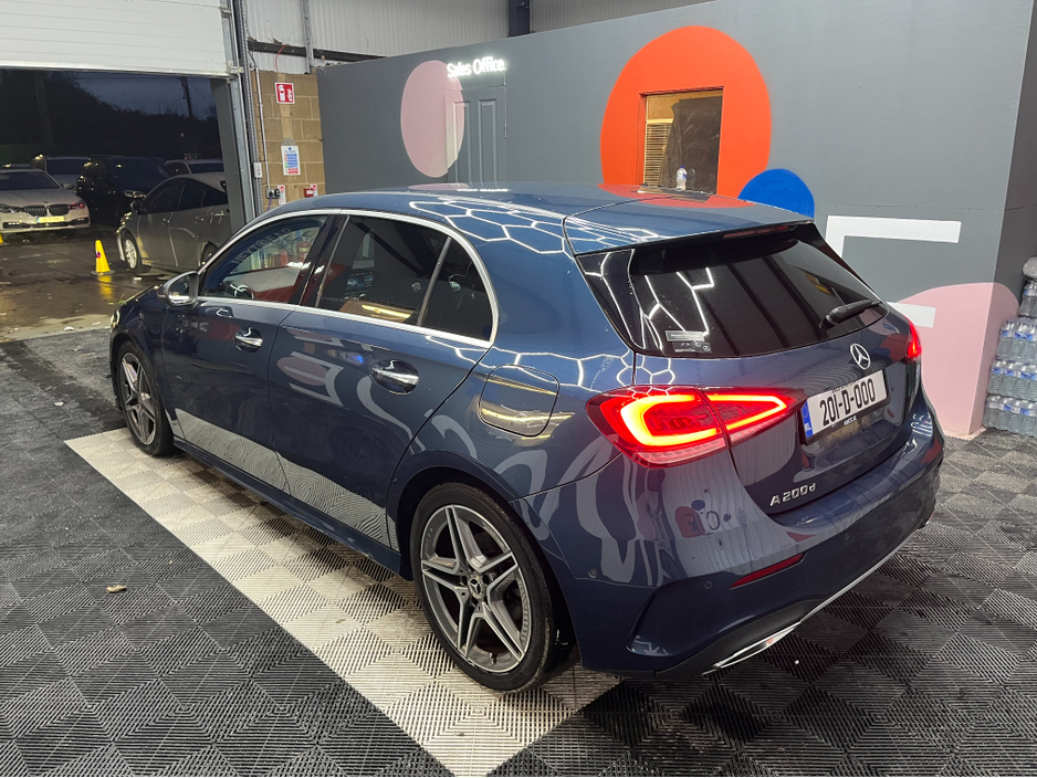 2020 Mercedes-Benz A Class 2020 MERCEDES-BENZ A200D AMG LINE 2.0 AUTOMATIC / CRUISE CONTROL / REVERSE CAMERA / ELECTRIC MEMORY & HEATED SEATS / PADDLE SHIFTERS