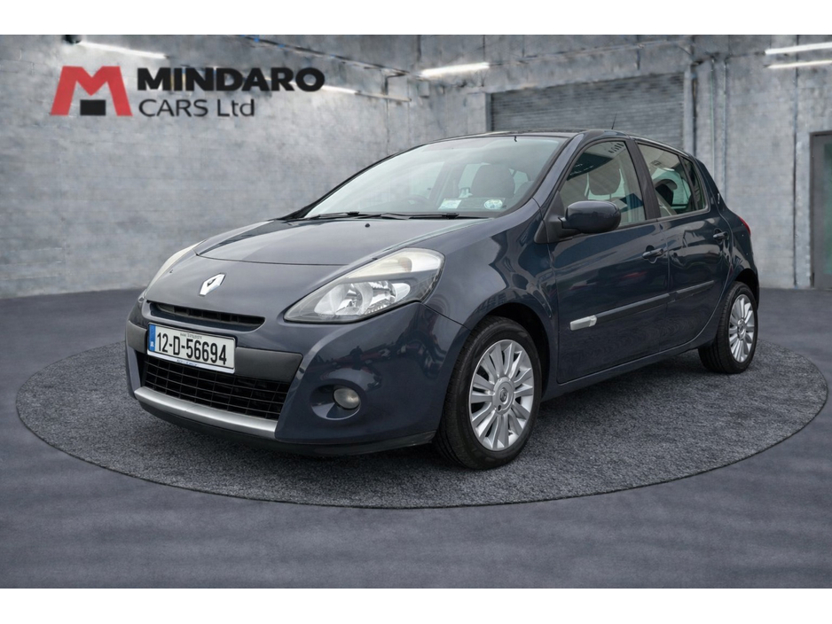 2012 Renault Clio - image 3