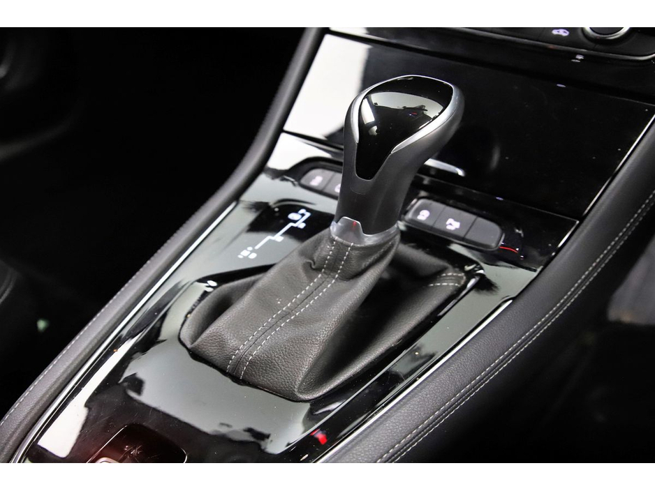 2020 Opel Grandland X - image 24