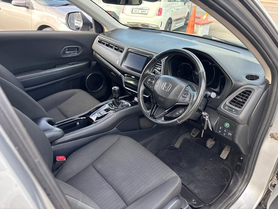 2016 Honda HR-V - image 10