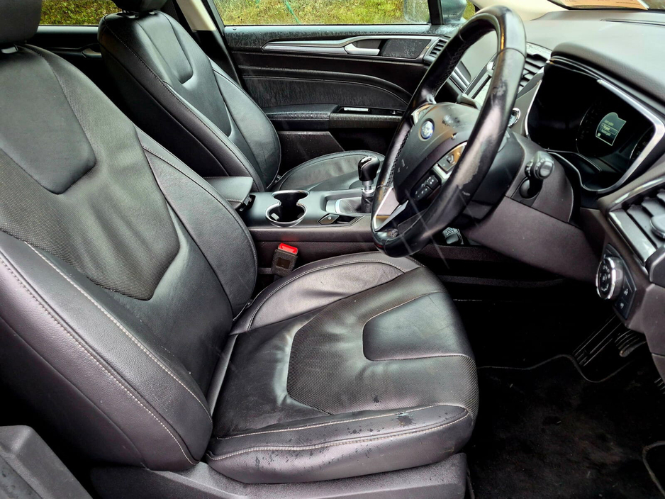 2021 Ford Mondeo - image 12