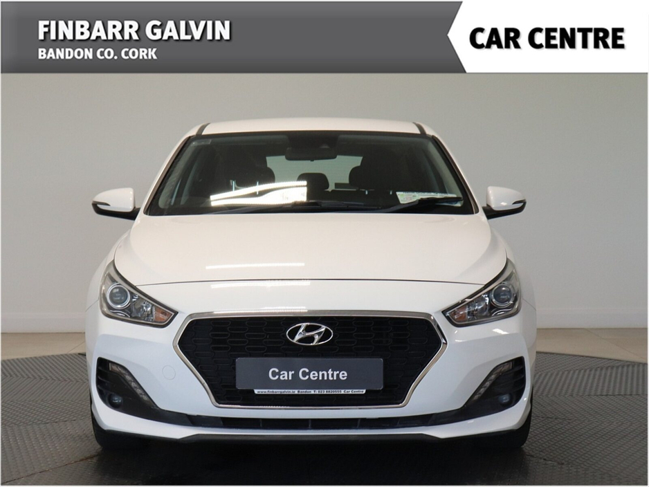 2020 Hyundai i30 - image 12