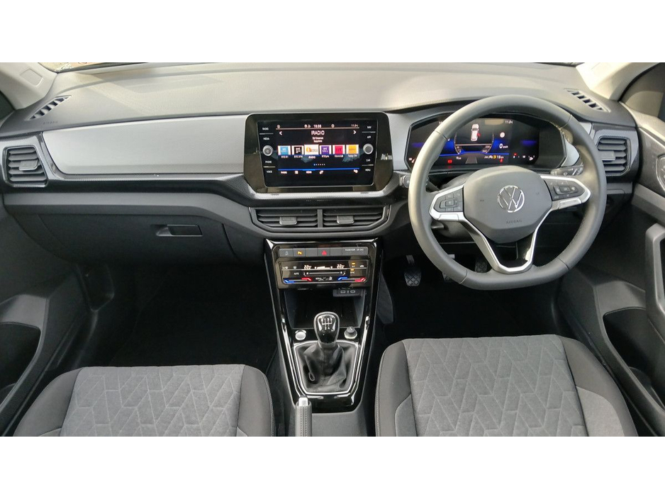 2025 Volkswagen T-Cross - image 9