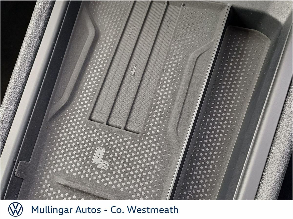 2026 Volkswagen T-Roc - image 25